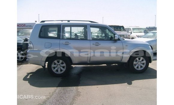 Buy Import Mitsubishi Pajero Other Car in Import - Dubai in Dhufar Buy Import Mitsubishi Pajero Other Car in Import - Dubai in Dhufar