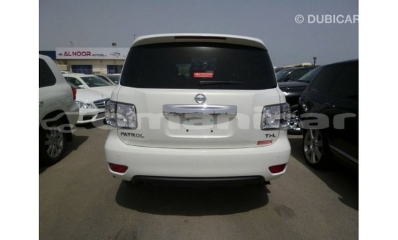Buy Import Nissan Patrol White Car in Import - Dubai in Dhufar Buy Import Nissan Patrol White Car in Import - Dubai in Dhufar