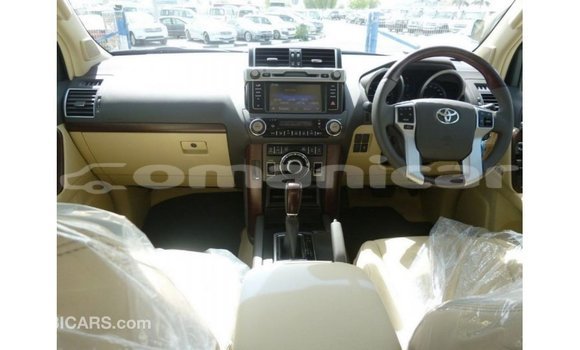 Buy Import Toyota Prado White Car in Import - Dubai in Dhufar Buy Import Toyota Prado White Car in Import - Dubai in Dhufar
