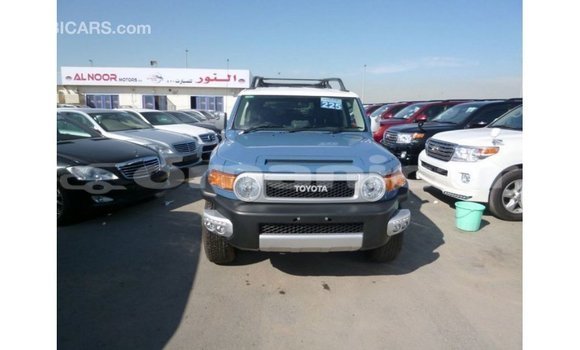 Buy Import Toyota FJ Cruiser Blue Car in Import - Dubai in Dhufar Buy Import Toyota FJ Cruiser Blue Car in Import - Dubai in Dhufar