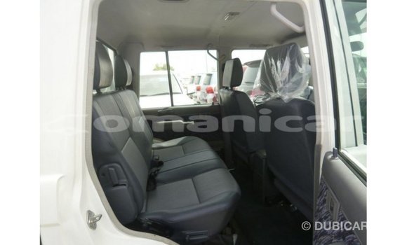 Buy Import Toyota Land Cruiser White Car in Import - Dubai in Dhufar Buy Import Toyota Land Cruiser White Car in Import - Dubai in Dhufar