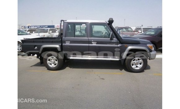 Buy Import Toyota Land Cruiser Other Car in Import - Dubai in Dhufar Buy Import Toyota Land Cruiser Other Car in Import - Dubai in Dhufar