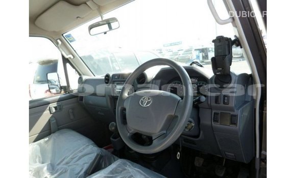 Buy Import Toyota Land Cruiser Other Car in Import - Dubai in Dhufar Buy Import Toyota Land Cruiser Other Car in Import - Dubai in Dhufar