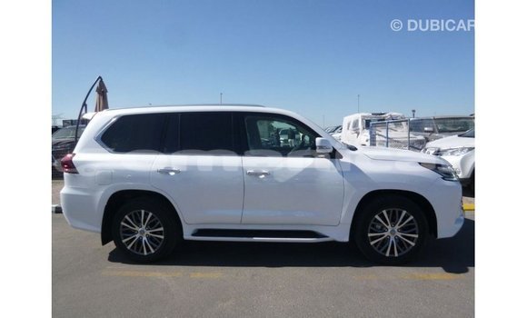 Buy Import Lexus LX White Car in Import - Dubai in Dhufar Buy Import Lexus LX White Car in Import - Dubai in Dhufar