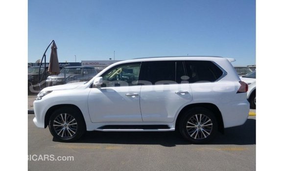 Buy Import Lexus LX White Car in Import - Dubai in Dhufar Buy Import Lexus LX White Car in Import - Dubai in Dhufar