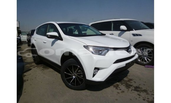 Buy Import Toyota 4Runner White Car in Import - Dubai in Dhufar Buy Import Toyota 4Runner White Car in Import - Dubai in Dhufar