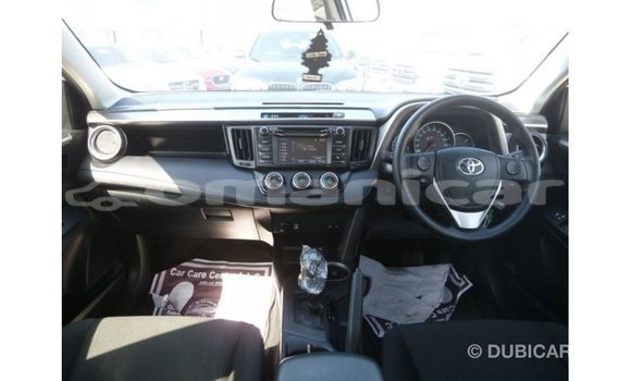 Buy Import Toyota 4Runner White Car in Import - Dubai in Dhufar Buy Import Toyota 4Runner White Car in Import - Dubai in Dhufar