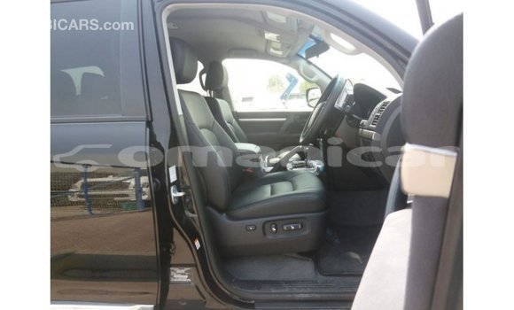 Buy Import Toyota Land Cruiser Black Car in Import - Dubai in Dhufar Buy Import Toyota Land Cruiser Black Car in Import - Dubai in Dhufar