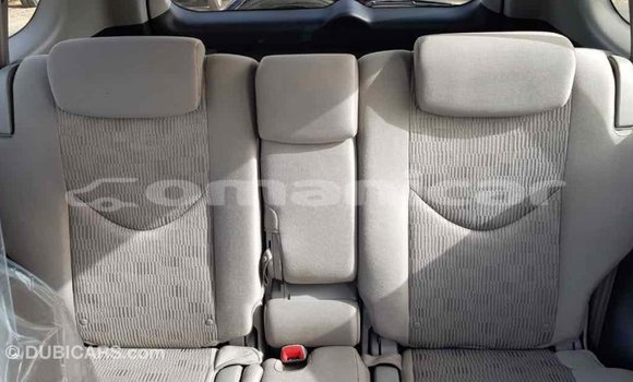 Buy Import Toyota RAV4 Green Car in Import - Dubai in Dhufar Buy Import Toyota RAV4 Green Car in Import - Dubai in Dhufar