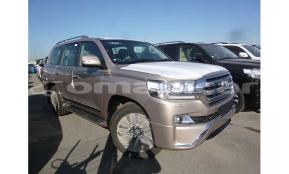 Buy Import Toyota Land Cruiser Other Car in Import - Dubai in Dhufar Buy Import Toyota Land Cruiser Other Car in Import - Dubai in Dhufar