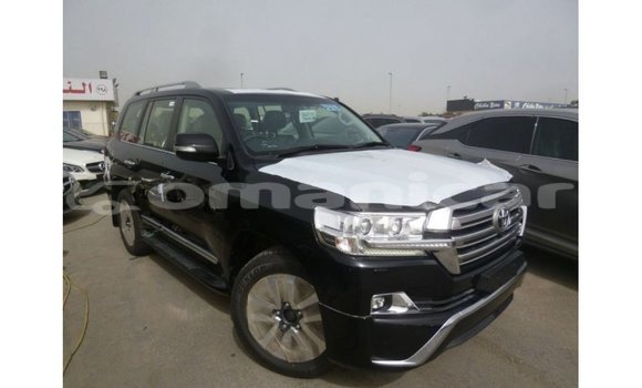 Buy Import Toyota Land Cruiser Black Car in Import - Dubai in Dhufar Buy Import Toyota Land Cruiser Black Car in Import - Dubai in Dhufar
