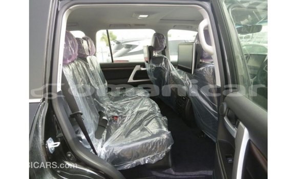 Buy Import Toyota Land Cruiser Black Car in Import - Dubai in Dhufar Buy Import Toyota Land Cruiser Black Car in Import - Dubai in Dhufar