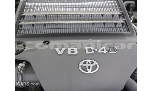 Buy Import Toyota Land Cruiser Black Car in Import - Dubai in Dhufar Buy Import Toyota Land Cruiser Black Car in Import - Dubai in Dhufar