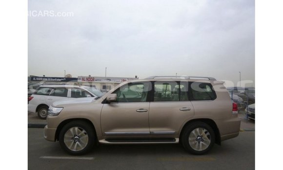 Buy Import Toyota Land Cruiser Other Car in Import - Dubai in Dhufar Buy Import Toyota Land Cruiser Other Car in Import - Dubai in Dhufar