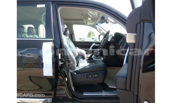 Buy Import Toyota Land Cruiser Black Car in Import - Dubai in Dhufar Buy Import Toyota Land Cruiser Black Car in Import - Dubai in Dhufar
