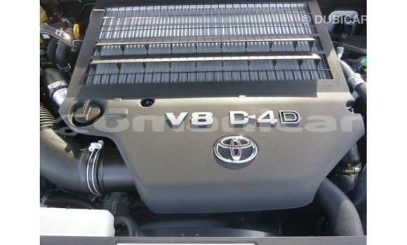 Buy Import Toyota Land Cruiser Brown Car in Import - Dubai in Dhufar Buy Import Toyota Land Cruiser Brown Car in Import - Dubai in Dhufar