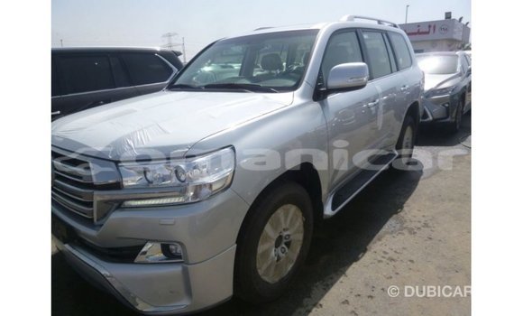 Buy Import Toyota Land Cruiser Other Car in Import - Dubai in Dhufar Buy Import Toyota Land Cruiser Other Car in Import - Dubai in Dhufar