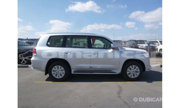 Buy Import Toyota Land Cruiser Other Car in Import - Dubai in Dhufar Buy Import Toyota Land Cruiser Other Car in Import - Dubai in Dhufar