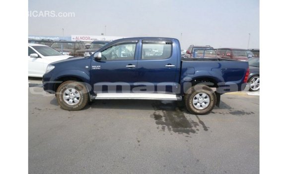 Buy Import Toyota Hilux Blue Car in Import - Dubai in Dhufar Buy Import Toyota Hilux Blue Car in Import - Dubai in Dhufar
