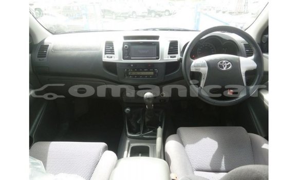 Buy Import Toyota Hilux White Car in Import - Dubai in Dhufar Buy Import Toyota Hilux White Car in Import - Dubai in Dhufar