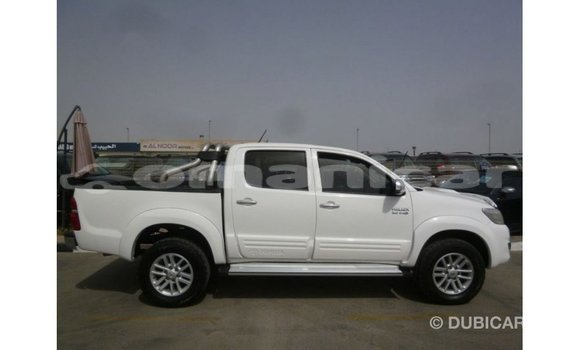 Buy Import Toyota Hilux White Car in Import - Dubai in Dhufar Buy Import Toyota Hilux White Car in Import - Dubai in Dhufar
