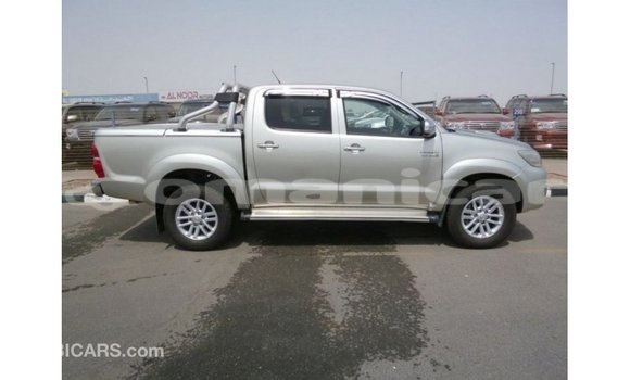 Buy Import Toyota Hilux Other Car in Import - Dubai in Dhufar Buy Import Toyota Hilux Other Car in Import - Dubai in Dhufar