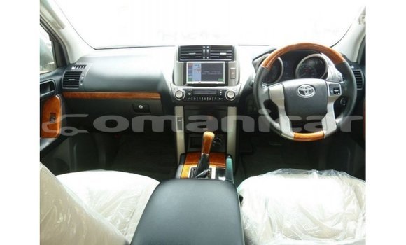 Buy Import Toyota Prado White Car in Import - Dubai in Dhufar Buy Import Toyota Prado White Car in Import - Dubai in Dhufar