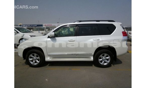 Buy Import Toyota Prado White Car in Import - Dubai in Dhufar Buy Import Toyota Prado White Car in Import - Dubai in Dhufar