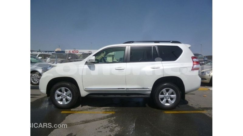 Big with watermark toyota prado dhufar import dubai 2961