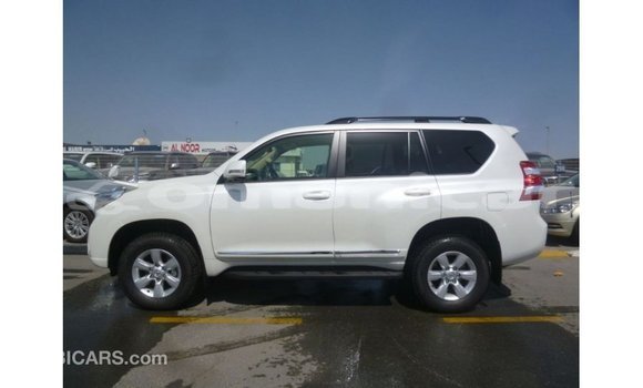 Buy Import Toyota Prado White Car in Import - Dubai in Dhufar Buy Import Toyota Prado White Car in Import - Dubai in Dhufar