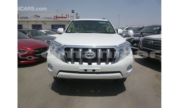 Buy Import Toyota Prado White Car in Import - Dubai in Dhufar Buy Import Toyota Prado White Car in Import - Dubai in Dhufar