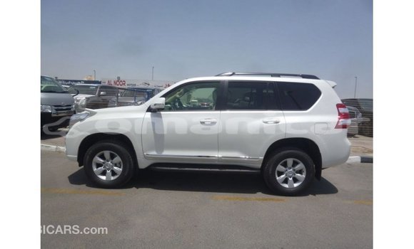 Buy Import Toyota Prado White Car in Import - Dubai in Dhufar Buy Import Toyota Prado White Car in Import - Dubai in Dhufar