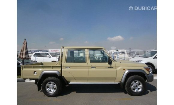 Buy Import Toyota Land Cruiser Beige Car in Import - Dubai in Dhufar Buy Import Toyota Land Cruiser Beige Car in Import - Dubai in Dhufar