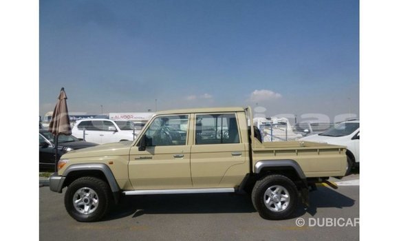 Buy Import Toyota Land Cruiser Beige Car in Import - Dubai in Dhufar Buy Import Toyota Land Cruiser Beige Car in Import - Dubai in Dhufar