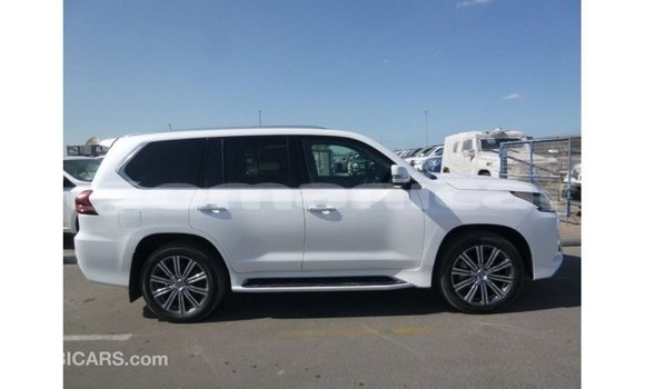 Buy Import Lexus LX White Car in Import - Dubai in Dhufar Buy Import Lexus LX White Car in Import - Dubai in Dhufar