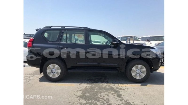 Big with watermark toyota prado dhufar import dubai 2968
