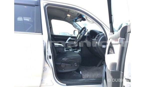 Buy Import Toyota Land Cruiser Other Car in Import - Dubai in Dhufar Buy Import Toyota Land Cruiser Other Car in Import - Dubai in Dhufar