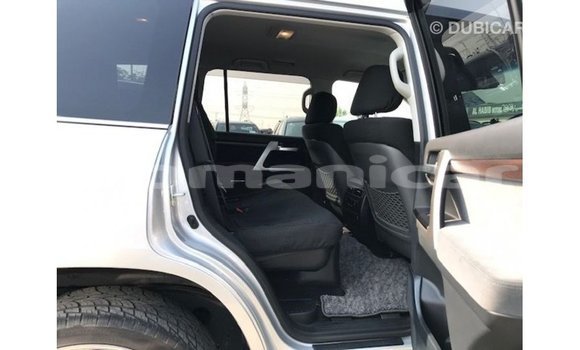 Buy Import Toyota Land Cruiser Other Car in Import - Dubai in Dhufar Buy Import Toyota Land Cruiser Other Car in Import - Dubai in Dhufar