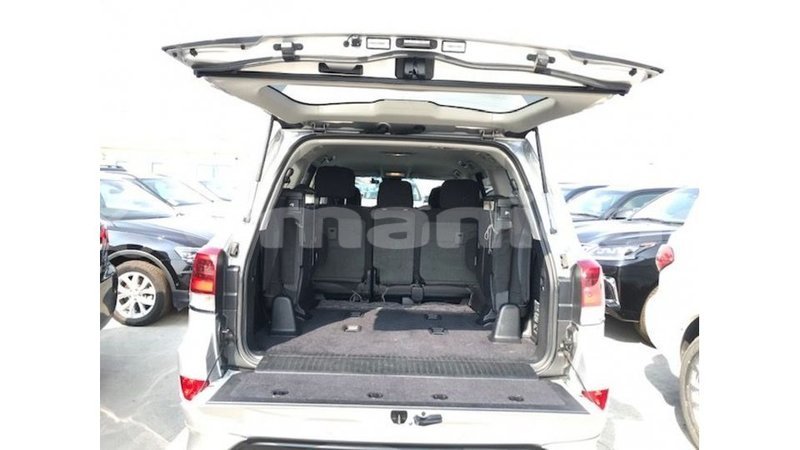 Big with watermark toyota land cruiser dhufar import dubai 2971