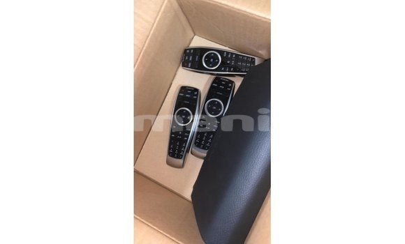 Buy Import Mercedes-Benz 190 Black Car in Import - Dubai in Dhufar Buy Import Mercedes-Benz 190 Black Car in Import - Dubai in Dhufar