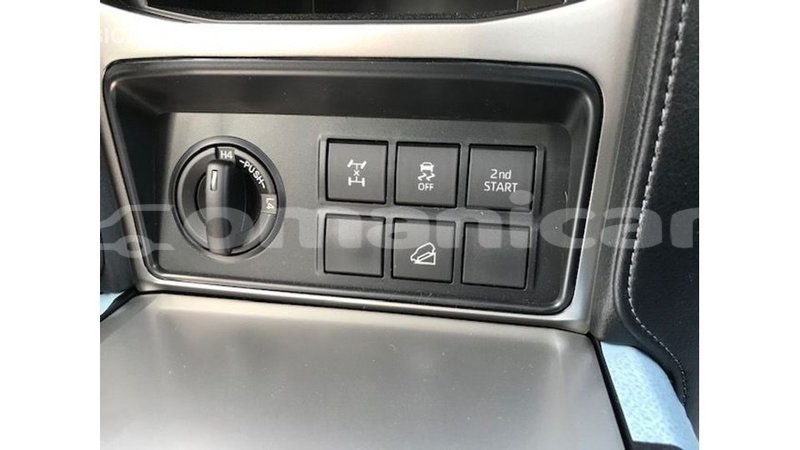 Big with watermark toyota prado dhufar import dubai 2976