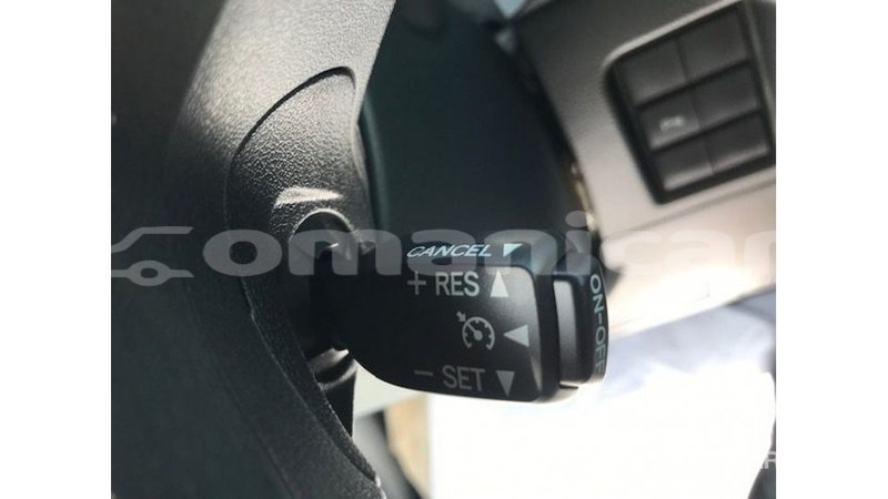 Big with watermark toyota prado dhufar import dubai 2976