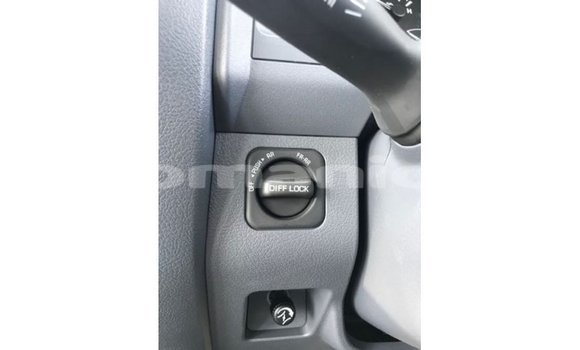 Buy Import Toyota Land Cruiser White Car in Import - Dubai in Dhufar Buy Import Toyota Land Cruiser White Car in Import - Dubai in Dhufar