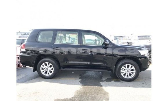 Buy Import Toyota Land Cruiser Black Car in Import - Dubai in Dhufar Buy Import Toyota Land Cruiser Black Car in Import - Dubai in Dhufar