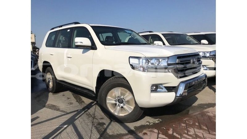 Big with watermark toyota land cruiser dhufar import dubai 2980