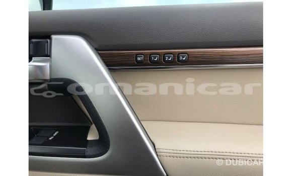 Buy Import Toyota Land Cruiser White Car in Import - Dubai in Dhufar Buy Import Toyota Land Cruiser White Car in Import - Dubai in Dhufar