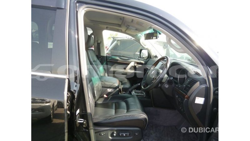 Big with watermark toyota land cruiser dhufar import dubai 2987