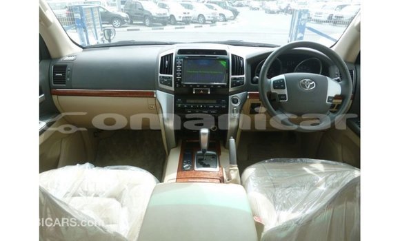 Buy Import Toyota Land Cruiser Black Car in Import - Dubai in Dhufar Buy Import Toyota Land Cruiser Black Car in Import - Dubai in Dhufar
