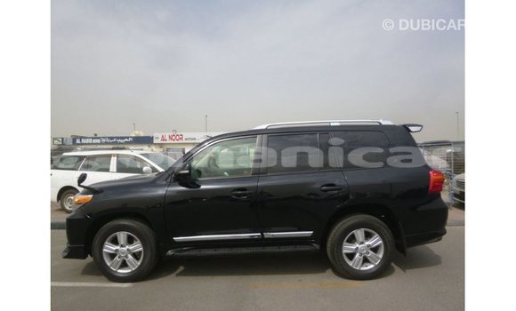 Buy Import Toyota Land Cruiser Black Car in Import - Dubai in Dhufar Buy Import Toyota Land Cruiser Black Car in Import - Dubai in Dhufar