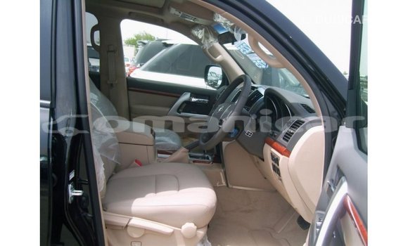 Buy Import Toyota Land Cruiser Black Car in Import - Dubai in Dhufar Buy Import Toyota Land Cruiser Black Car in Import - Dubai in Dhufar